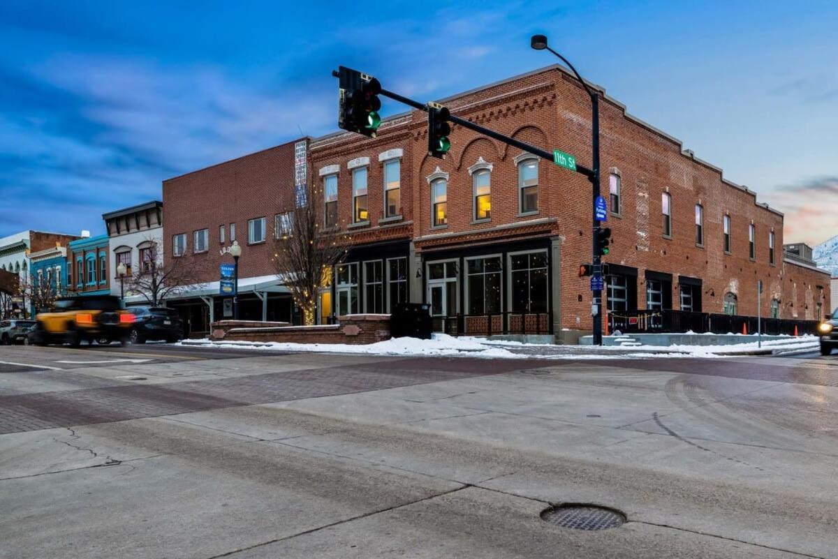 Avenue Hotel Downtown Golden Gold Miners Suite Exterior foto